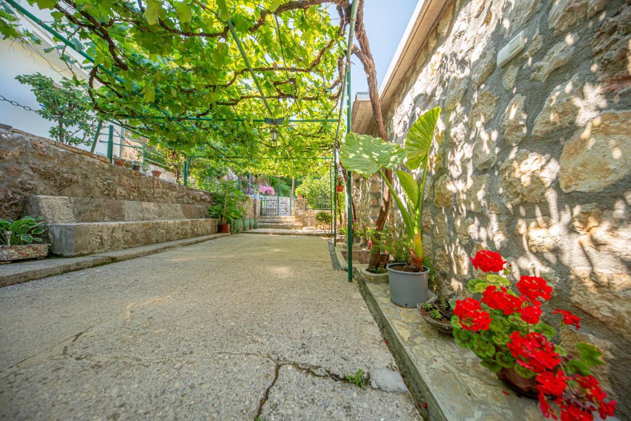 Bed and Breakfast Ethno House Osobak Virpazar Exterior foto