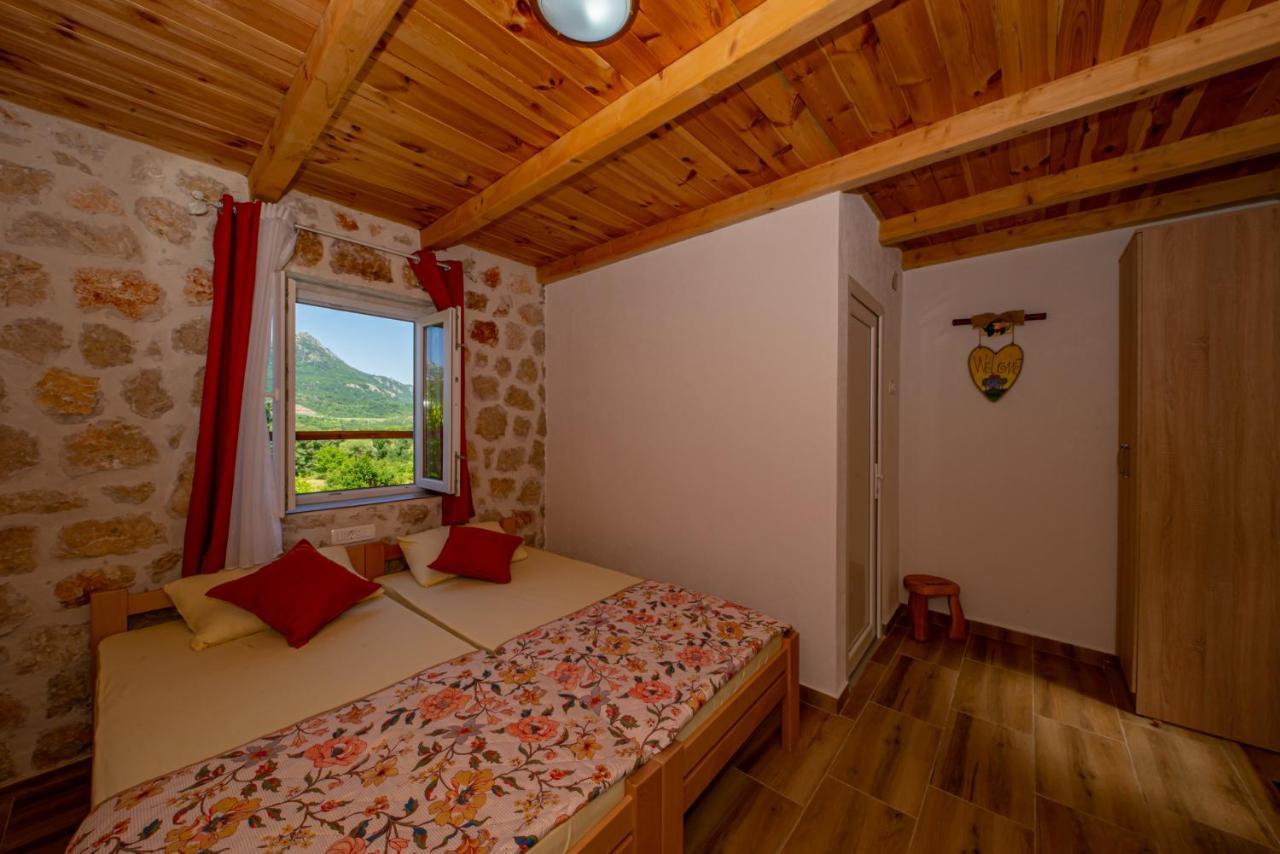 Bed and Breakfast Ethno House Osobak Virpazar Exterior foto