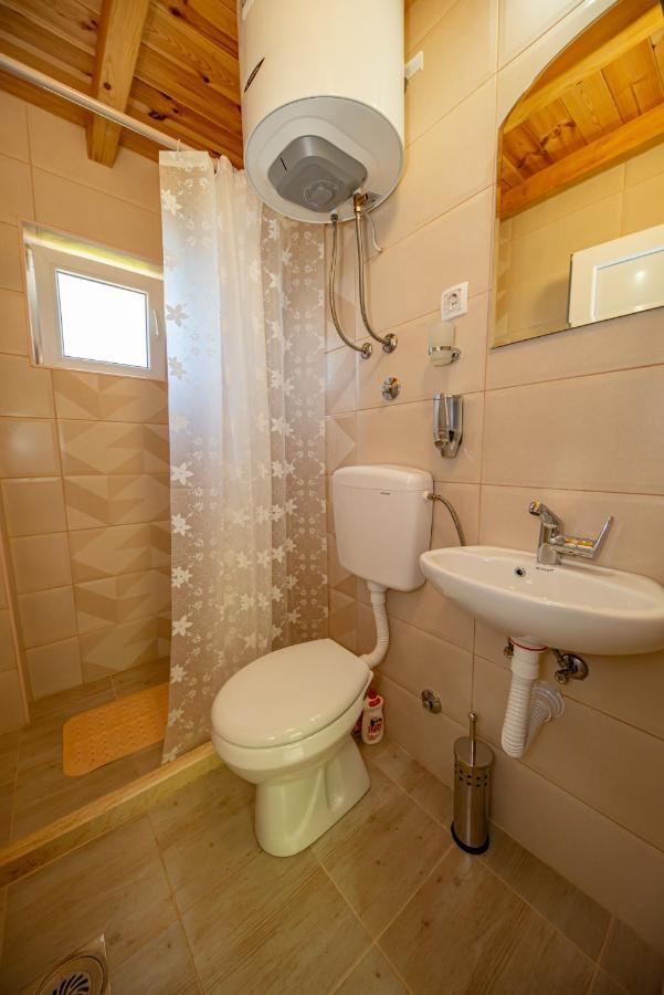 Bed and Breakfast Ethno House Osobak Virpazar Exterior foto