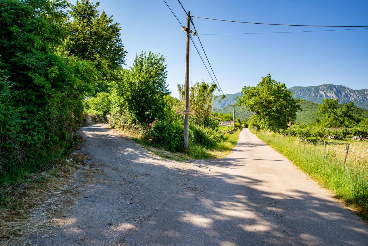 Bed and Breakfast Ethno House Osobak Virpazar Exterior foto