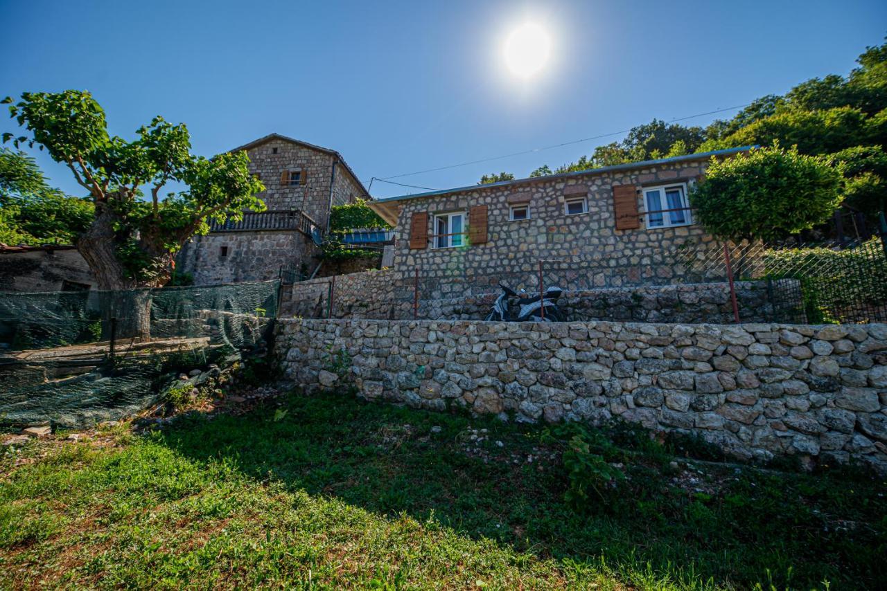 Bed and Breakfast Ethno House Osobak Virpazar Exterior foto